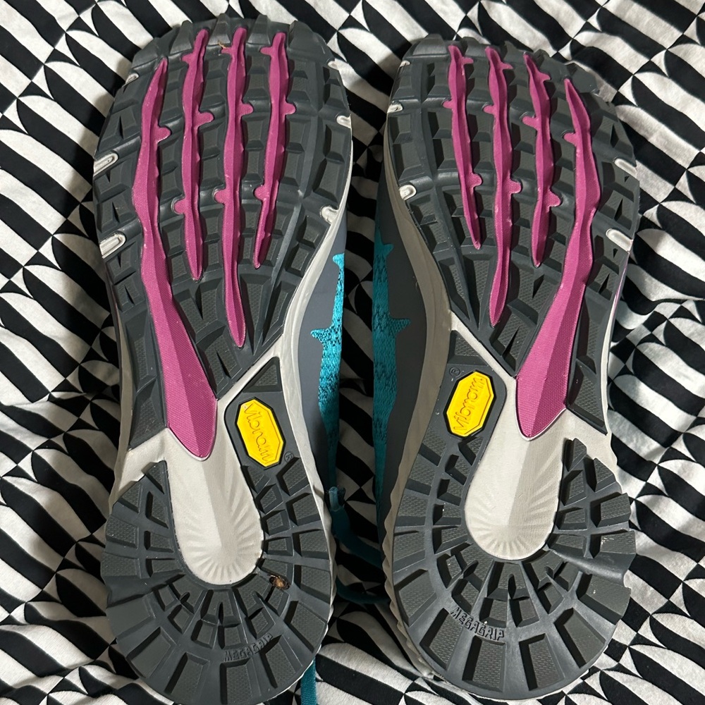 BNWOT Merrell Blue and Gray Athletic Shoes Lightweight Mesh Design - Picture 5 of 5